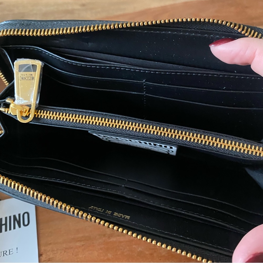 New Moschino Bear Logo Embroidered Leather Wristlet Continental Wallet - Picture 8 of 10